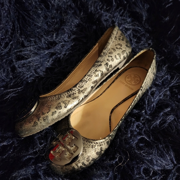 Tory Burch REVA Ballet Powdered Cheetah Animal Print Metal Logo Flats Size 7M - Picture 3 of 6